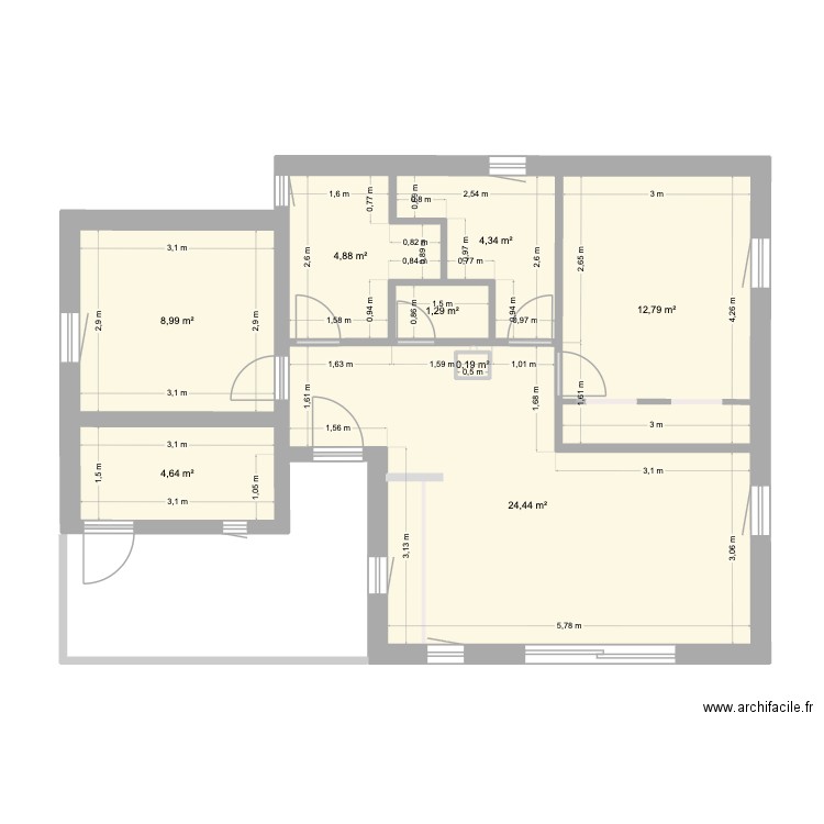 bastidon 70 m 2. N°2. Plan de 8 pièces et 62 m2