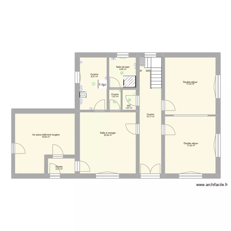 RDC Cuisine/Salle de bain/ WC. Plan de 10  et 108 m²