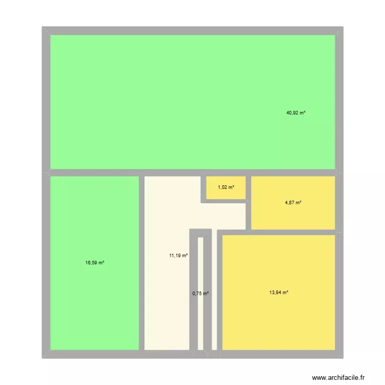 RDC. Plan de 7 Pièces et 89 m²