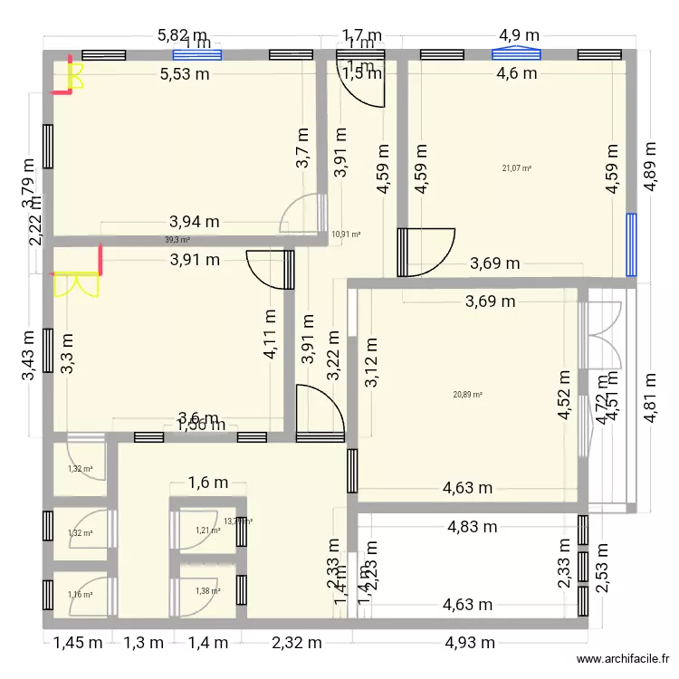 La maison de mes parents. Plan de 10 et 112 m² La maison de mes parents. Plan de 10 et 112 m²