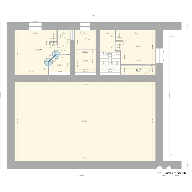 Maison complète coupe. Plan de 14 pièces et 306 m2