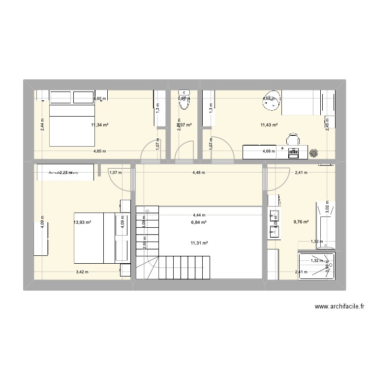 etage. Plan de 7 pièces et 78 m2