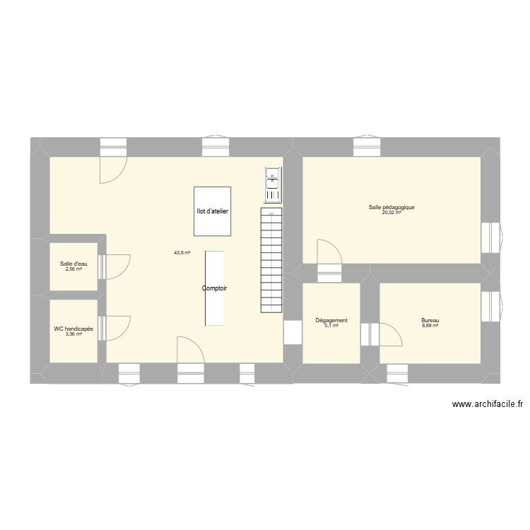 Plan local d'activité. Plan de 6 pièces et 84 m2