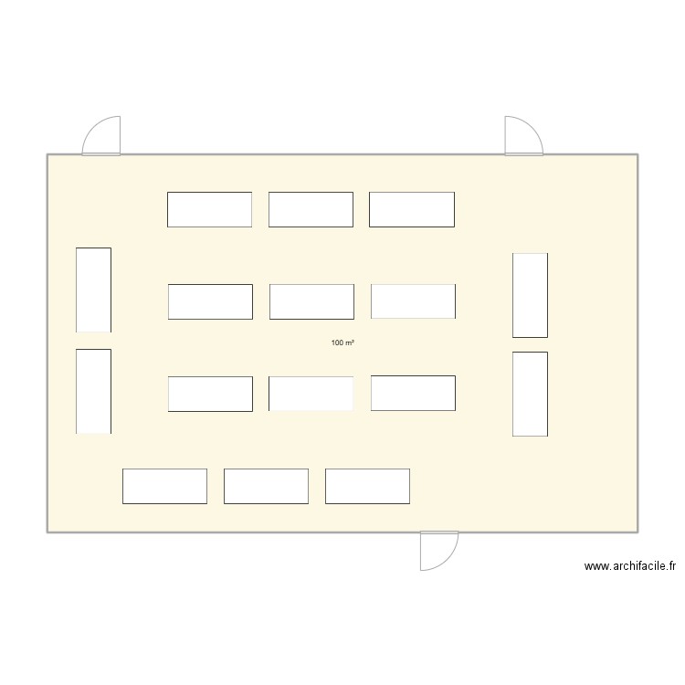 Salle 18. Plan de 1 pièce et 100 m2