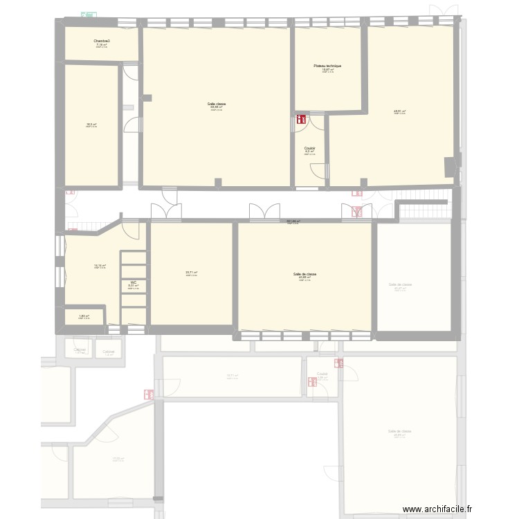 MFR plan. Plan de 38 pièces et 767 m2
