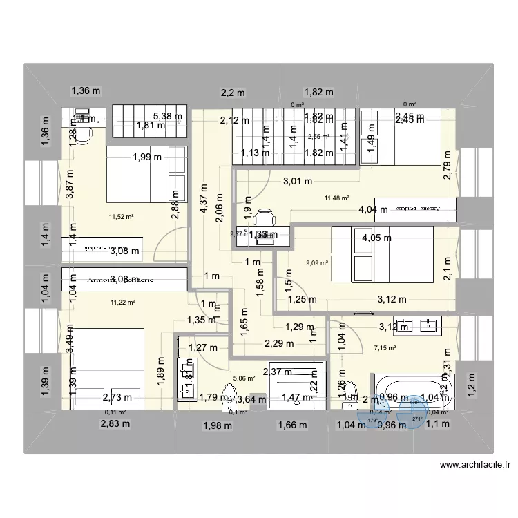 1er &eacute;tage mur moins &eacute;pais. Plan de 14 pièces et 68 m²