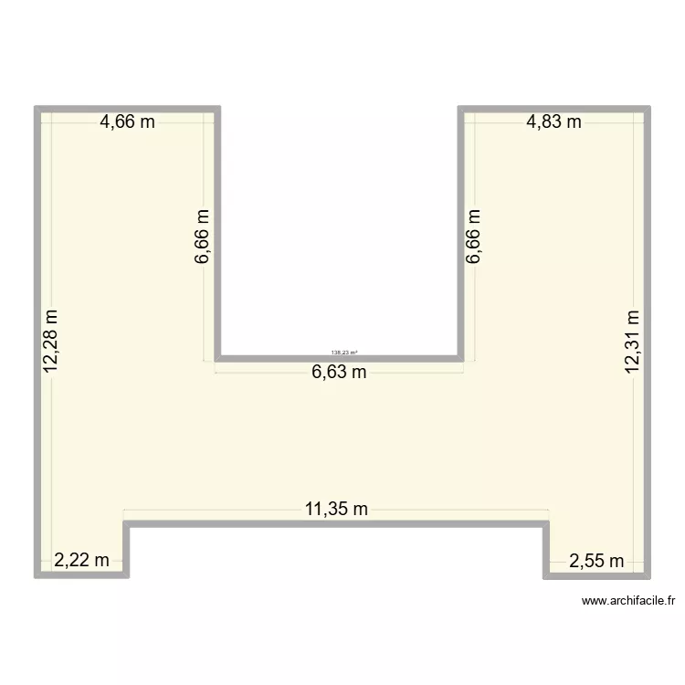 Container. Plan de 1  et 138 m²