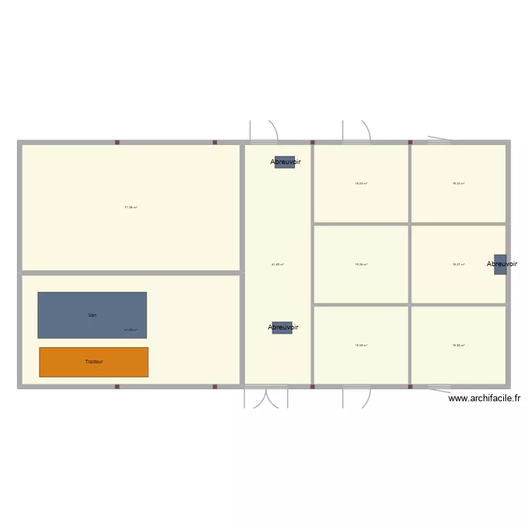 Batiumentvougy7. Plan de 11  et 589 m²