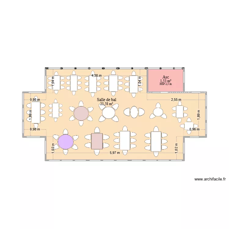 Salle de bal. Plan de 2  et 27 m²