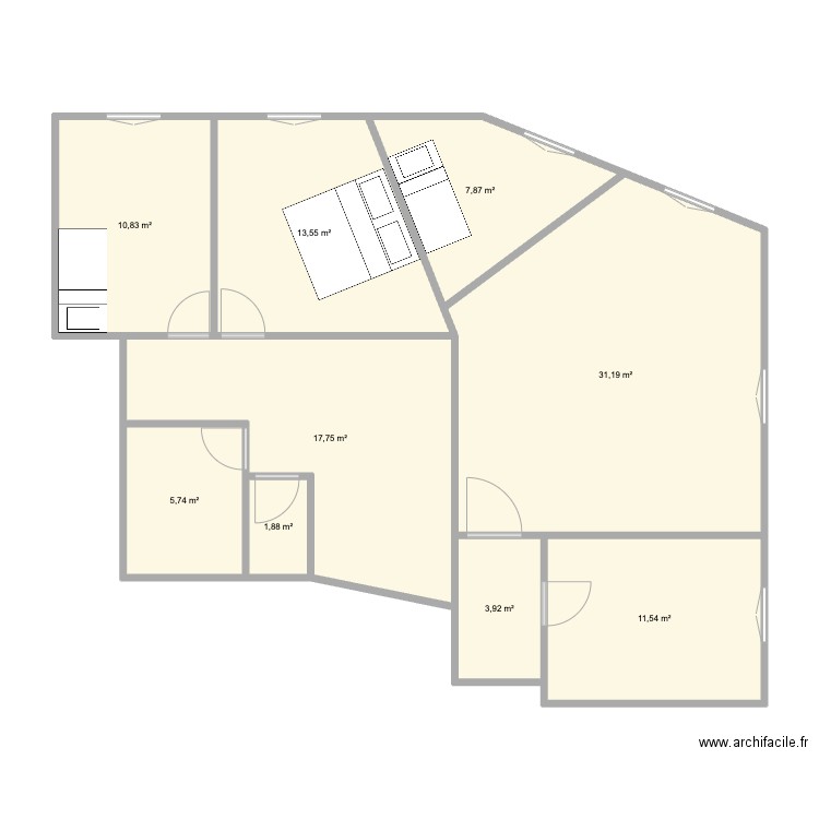 Pontoise 101m2. Plan de 9 pièces et 104 m2
