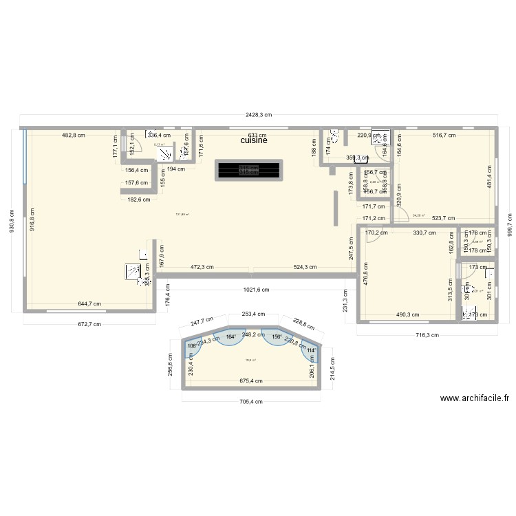 ipe200. Plan de 8 pièces et 216 m2