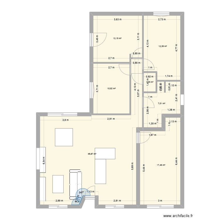 RDC. Plan de 7 pièces et 110 m2