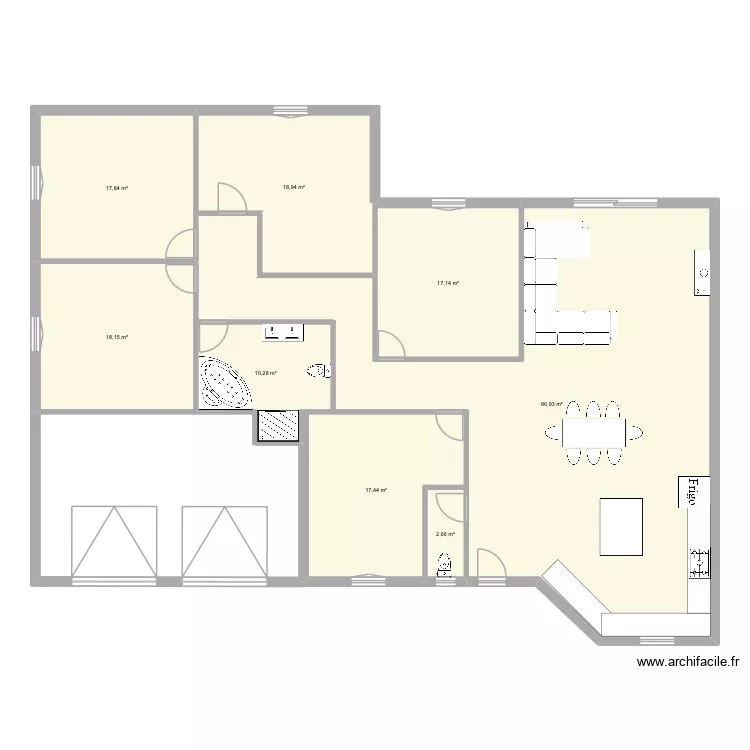 Benoit. Plan de 8  et 189 m²
