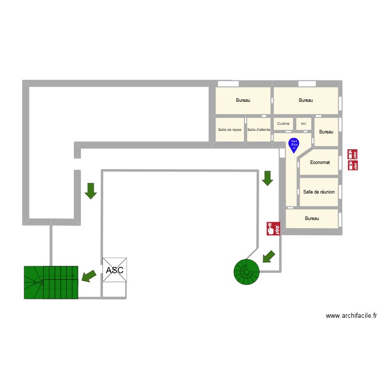 bureau. Plan de 11 pièces et 18 m2