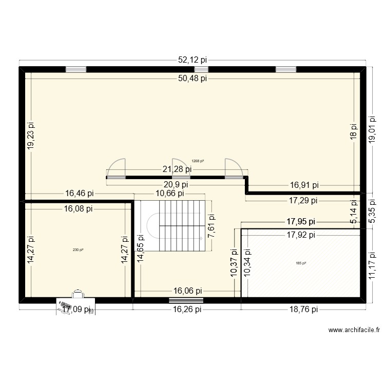 Étage. Plan de 3 pièces et 156 m2
