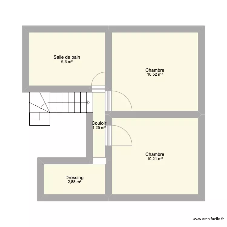 &eacute;tage. Plan de 5 Pièces et 31 m²