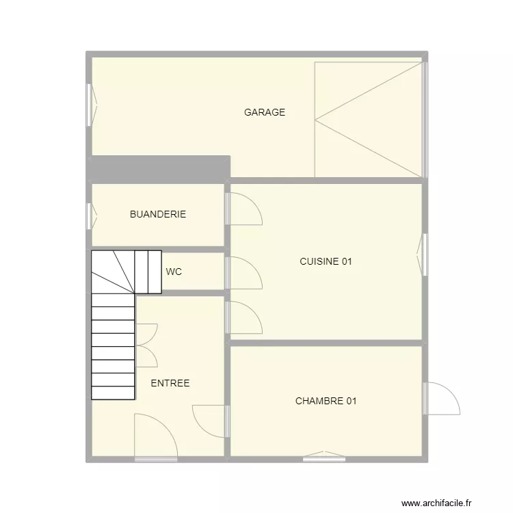 VAUVERT RDC REINE. Plan de 8 pièces et 43 m²