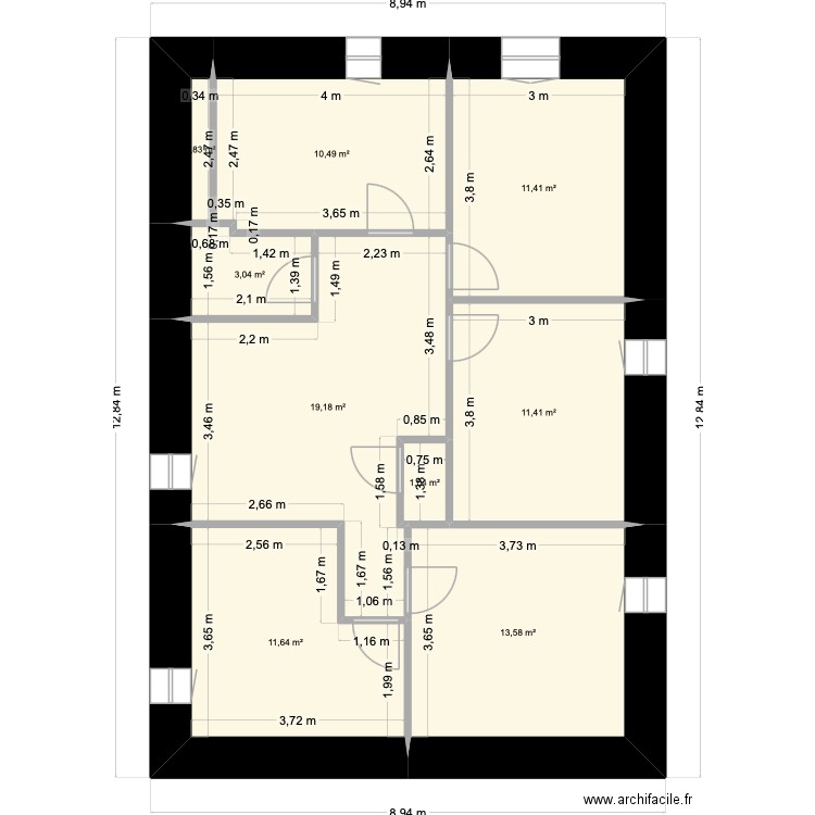étage original. Plan de 9 pièces et 83 m2