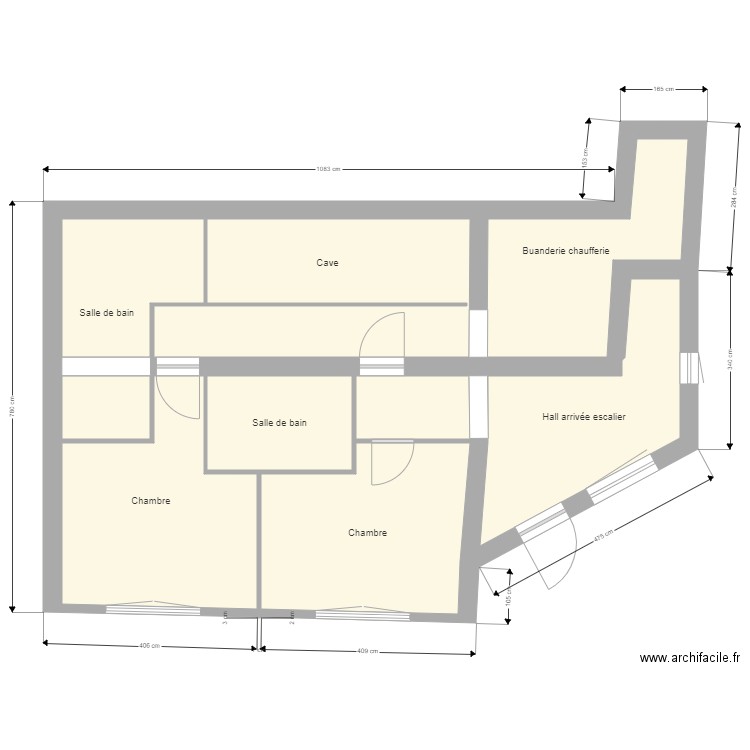 Rez de jardin francheville. Plan de 8 pièces et 71 m2