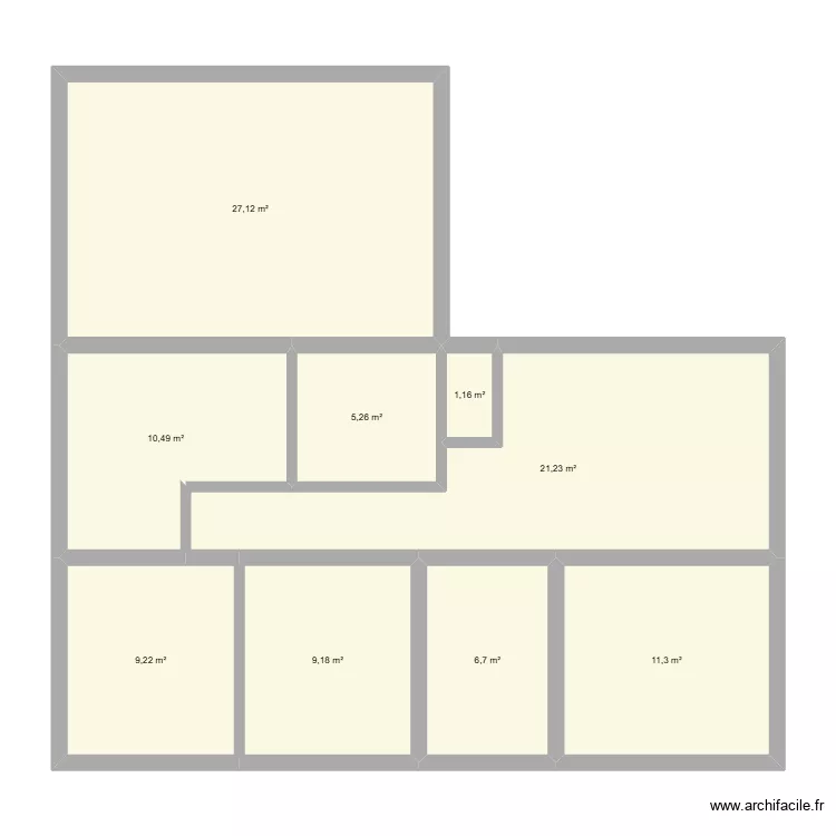 Castelfranc rdc. Plan de 9  et 102 m²