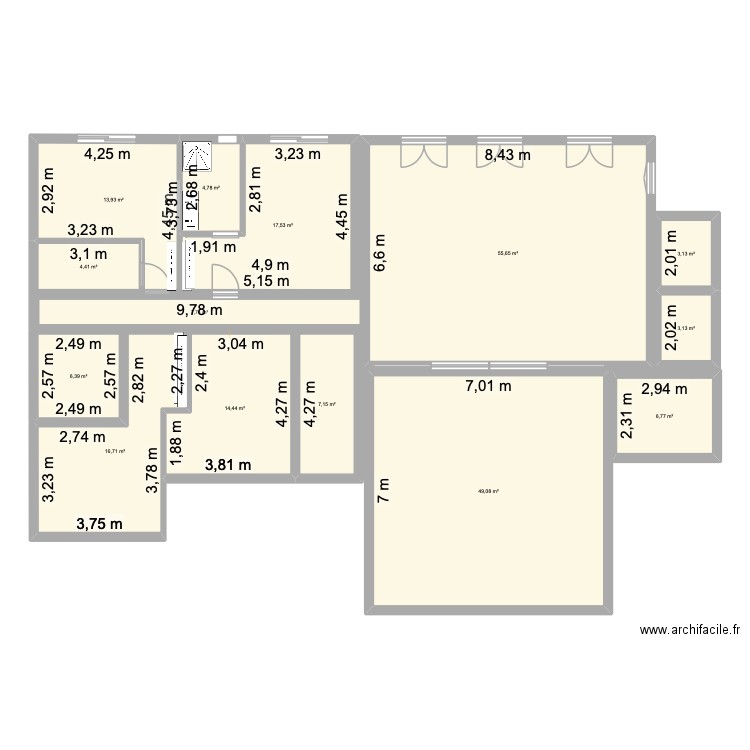 PLAN EN L. Plan de 14 pièces et 211 m2