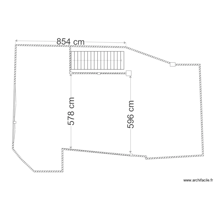 Atelier 30 etage bas . Plan de 