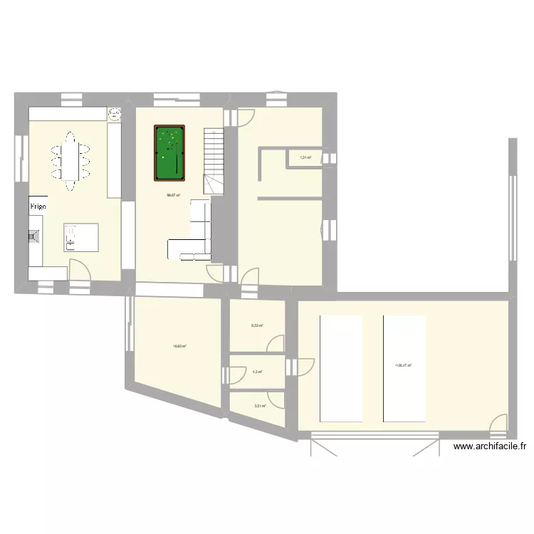 RDC. Plan de 7  et 202 m²