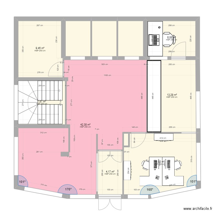 Reception Nereides principale. Plan de 11 pièces et 110 m2