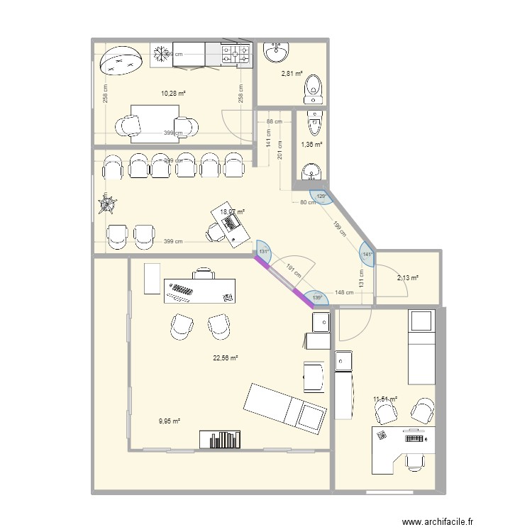 neuro cc meublé. Plan de 8 pièces et 80 m2