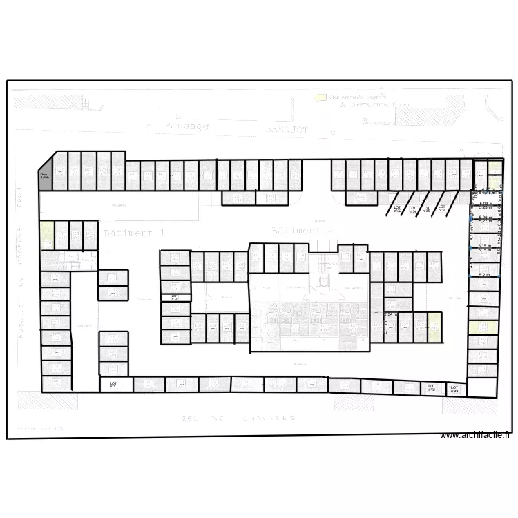 alex. Plan de 48  et 927 m²