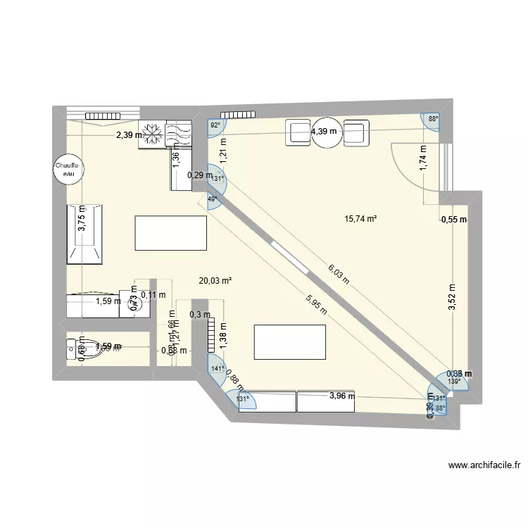 Salon Le Chien Bleu. Plan de 3 et 37 m² Salon Le Chien Bleu. Plan de 3 et 37 m²