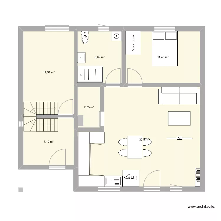 RDC-nu. Plan de 6  et 73 m²