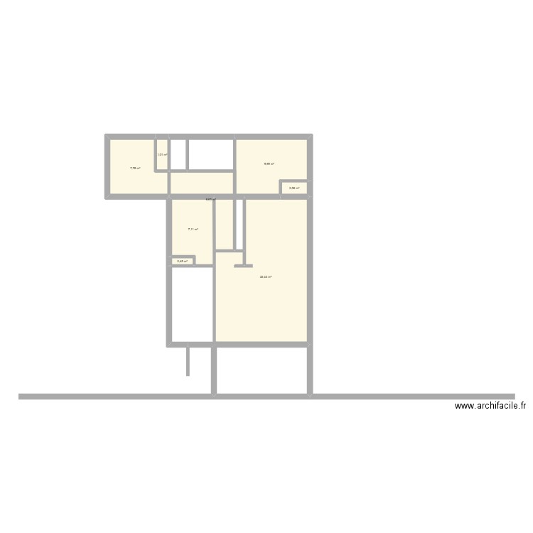 L'Escala. Plan de 8 pièces et 66 m2