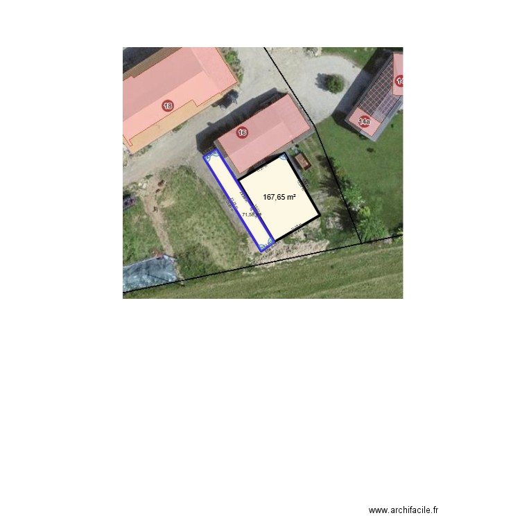 vacheallaitante. Plan de 2 pièces et 239 m2