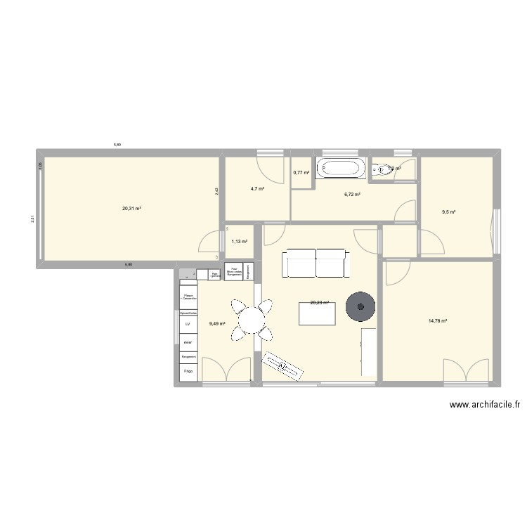 Cuisine avec ouverture. Plan de 10 pièces et 89 m2