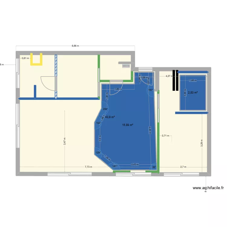 IMMEUBLE RUSSE PLAN 11 FAUX PLAFONDS. Plan de 3 pièces et 82 m²
