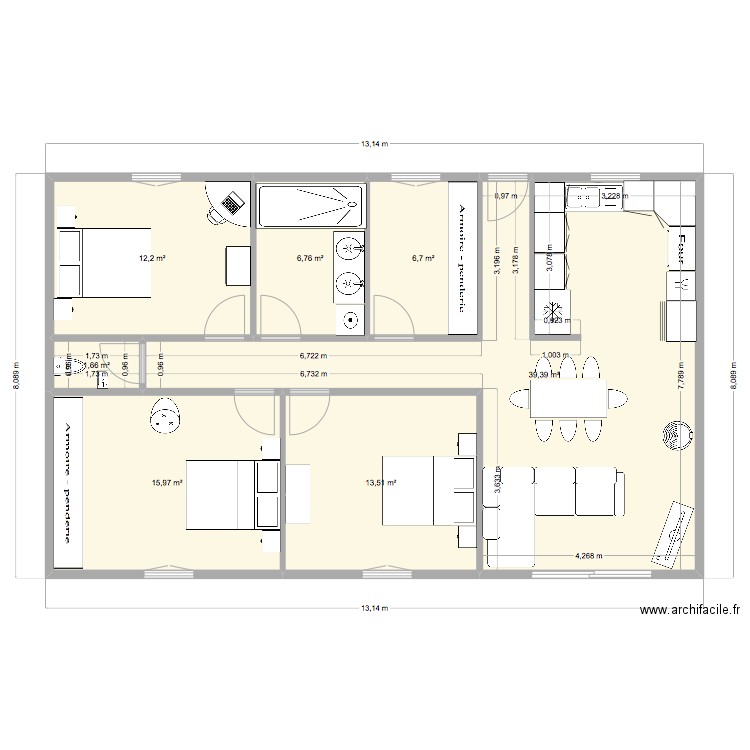 Plan. Plan de 7 pièces et 96 m2