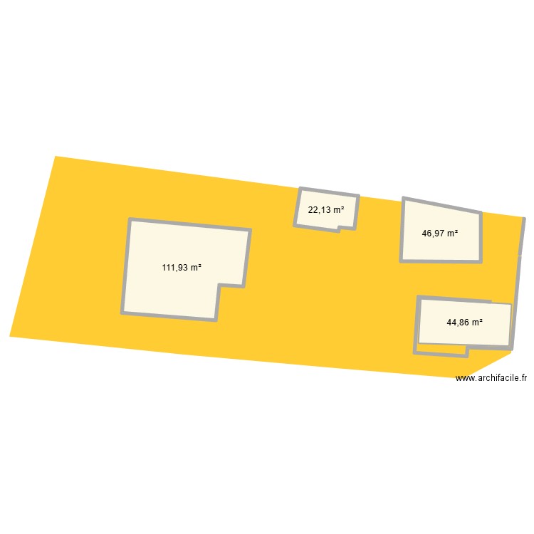 Piste non mitoyenne. Plan de 4 pièces et 226 m2