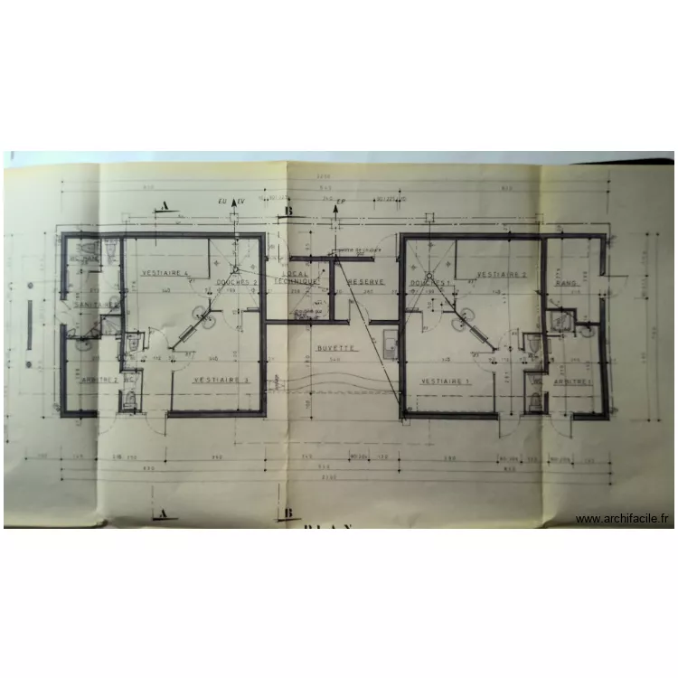 VESTIAIRES FOOT. Plan de VESTIAIRES FOOT. Plan de