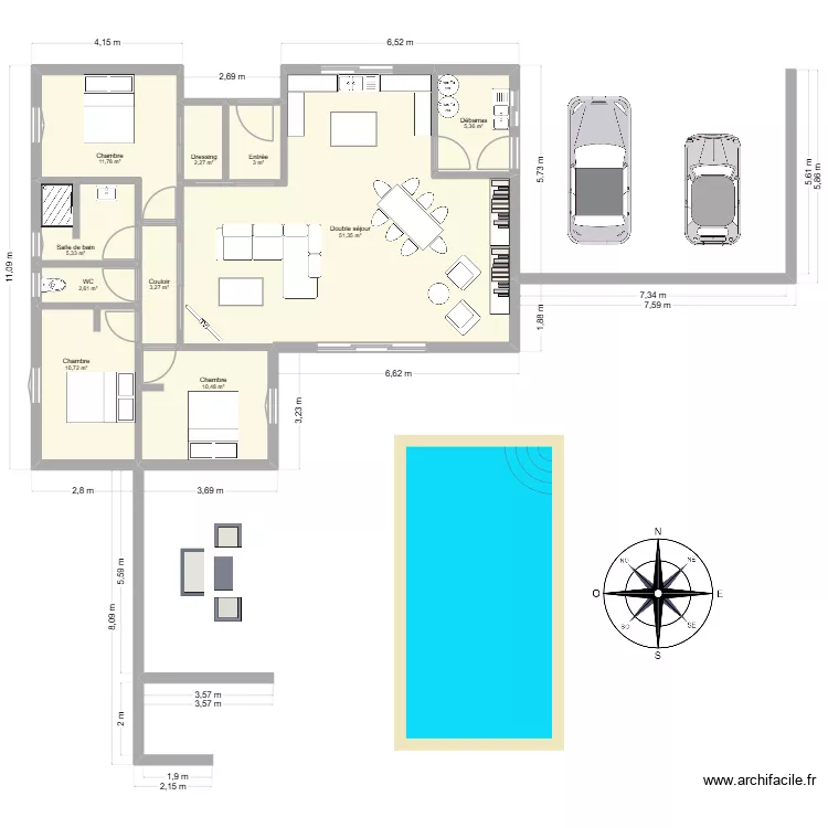 dernier. Plan de 10 pièces et 106 m²