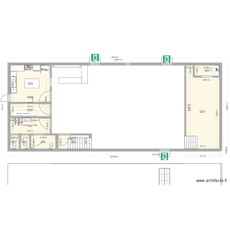 grange. Plan de 9 pièces et 77 m2