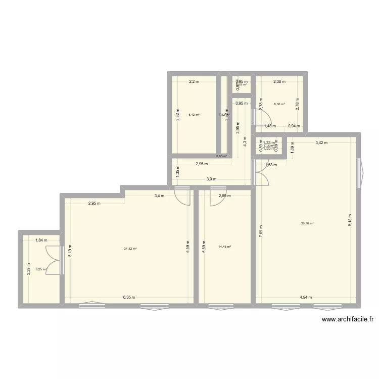 Murs Blancs. Plan de 10  et 120 m²