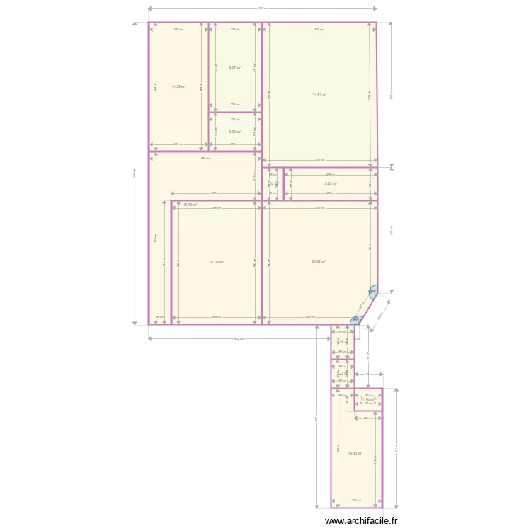 college. Plan de 13 pièces et 145 m²