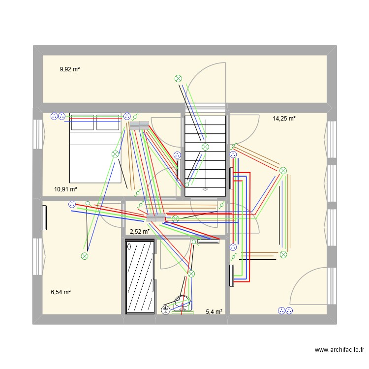 Caponi. Plan de 6 pièces et 50 m2