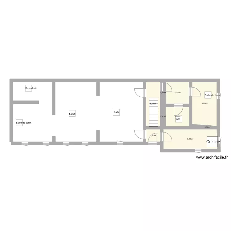 RDC ebauche. Plan de 9 Pièces et 33 m²