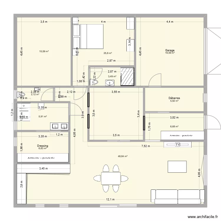 Patio. Plan de 10 et 141 m² Patio. Plan de 10 et 141 m²