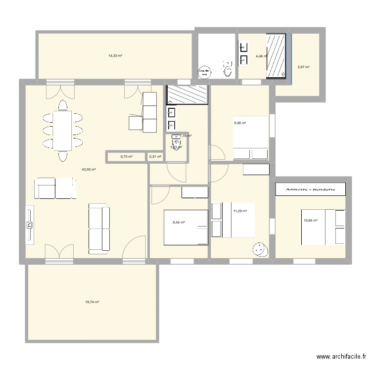 hyeres2. Plan de 13 pièces et 136 m2