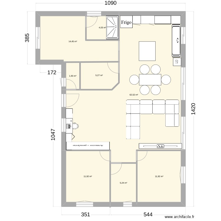 St Privat. Plan de 0 pièce et 0 m2