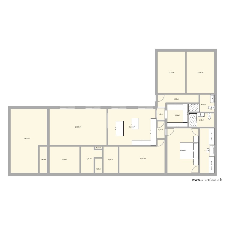 objective with rooms. Plan de 18 pièces et 178 m2