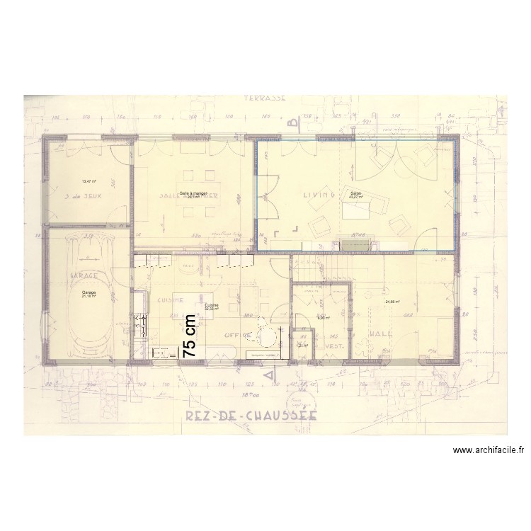 maison rose . Plan de 0 pièce et 0 m2